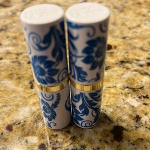 Estée Lauder lipsticks !  Intense nude